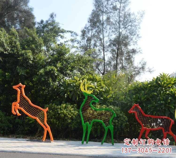 无锡精美的彩色不锈钢梅花鹿雕塑