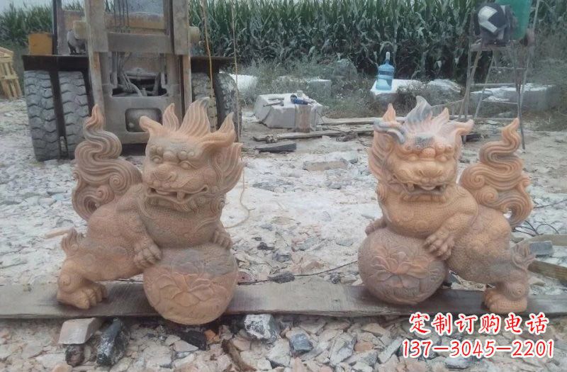 无锡狮子雕塑踩球小狮子石雕