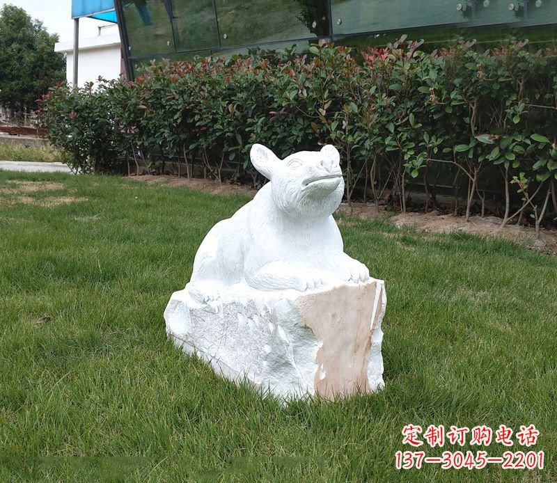 无锡草丛狗熊石雕