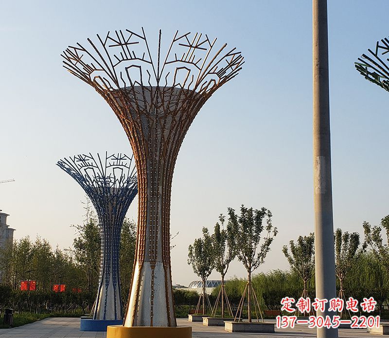 无锡城市景观的点缀——不锈钢树叶雕塑