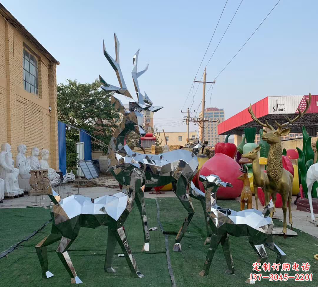 无锡梅花鹿雕塑一种独特的城市装饰