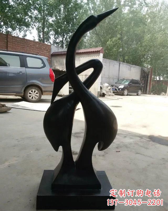 无锡抽象天鹅铜雕