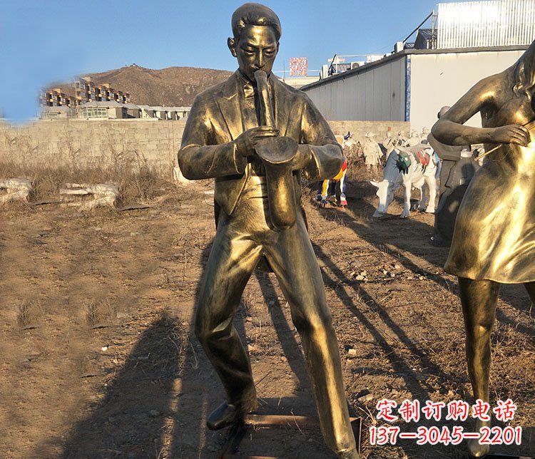 无锡铜雕萨克斯风音乐人物