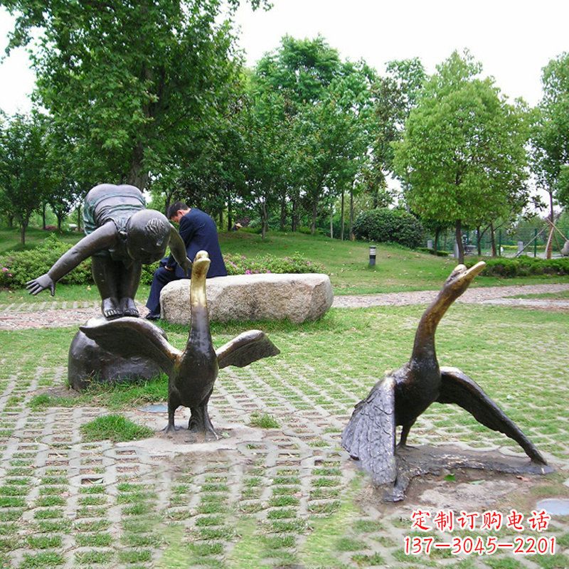 无锡纯铜天鹅雕塑精美的艺术品