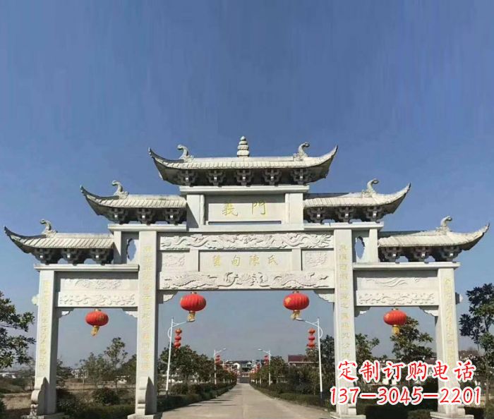 无锡村口三门石牌楼