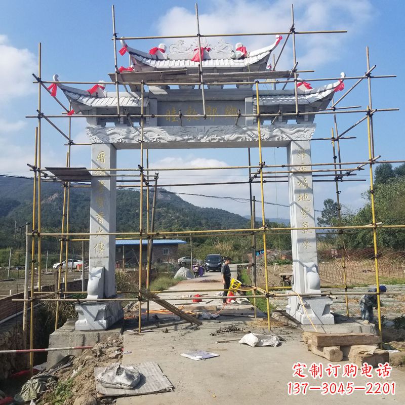 无锡村庄单门石牌坊