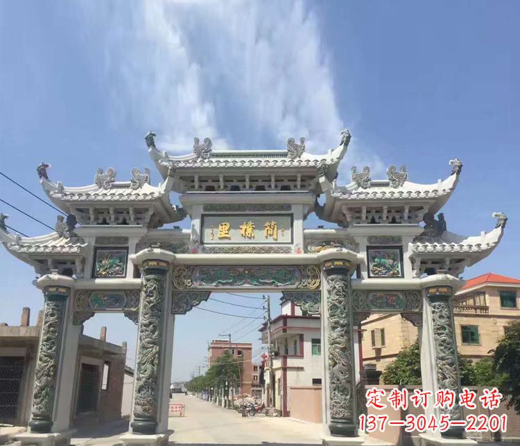 无锡传承古老技艺 牌坊雕塑美化村庄