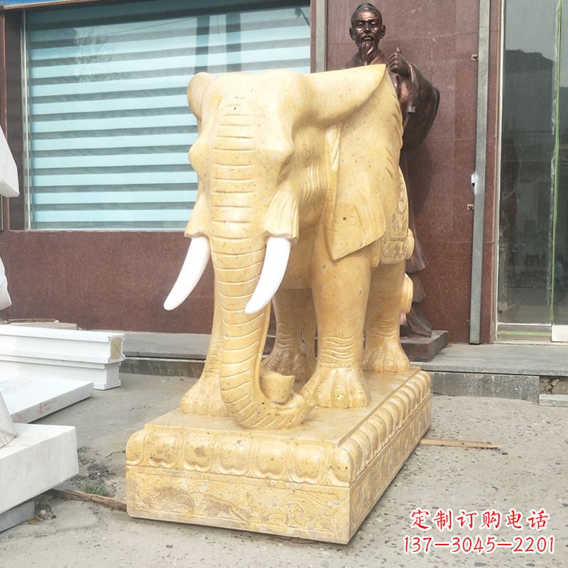 无锡精美的大象头石雕