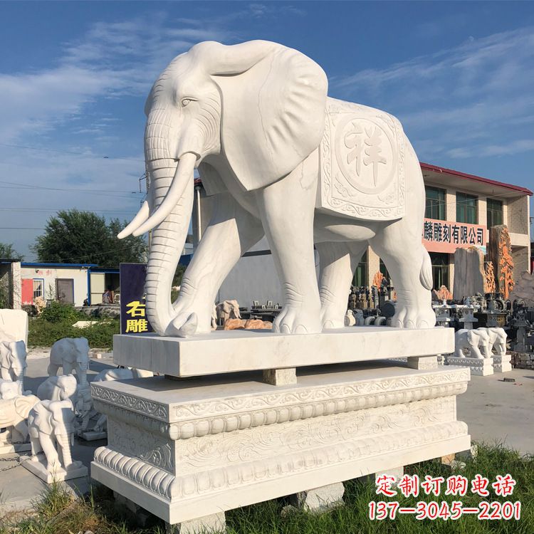 无锡大象岩石雕塑