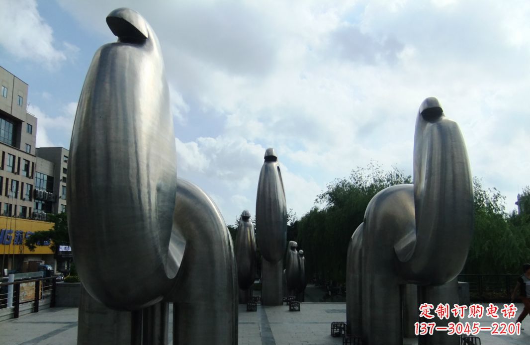 无锡精致不锈钢抽象骆驼雕塑