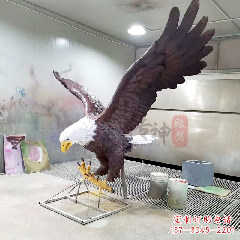 无锡优雅老鹰雕塑