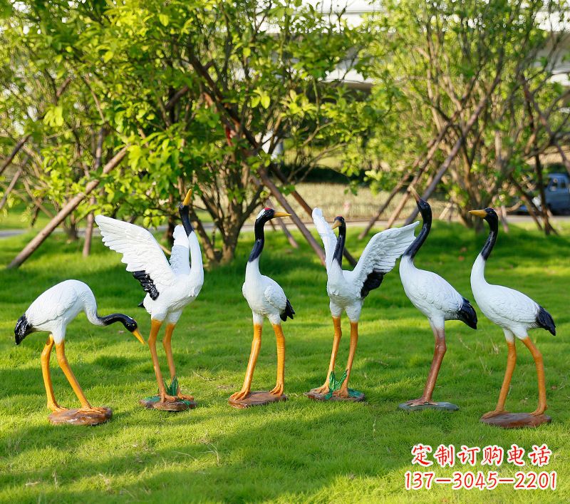 无锡丹顶鹤抽象雕塑