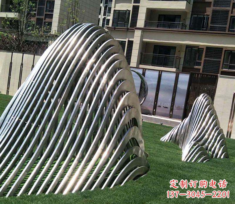 无锡不锈钢假山雕塑——电镀之美