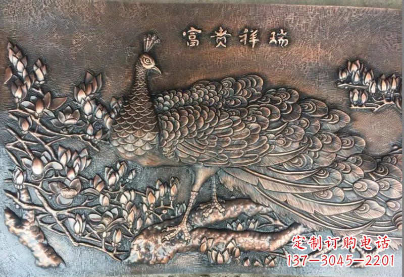 无锡华丽锻铜孔雀雕塑