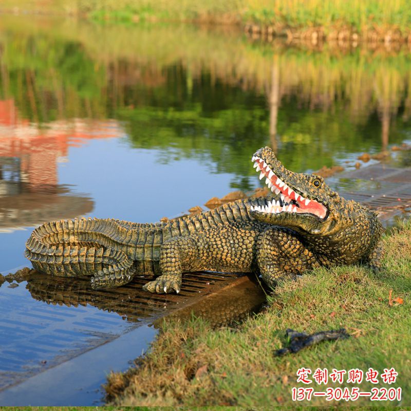 无锡金钱鳄鱼雕塑改善湿地公园水景的绝佳装饰