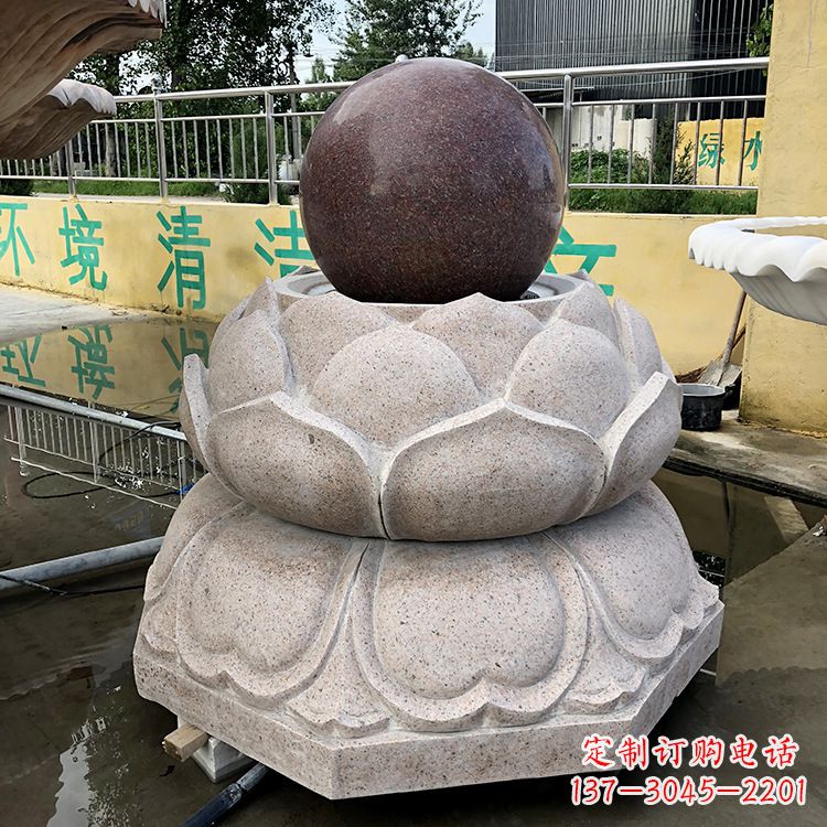 无锡金色彩绘风水球雕塑