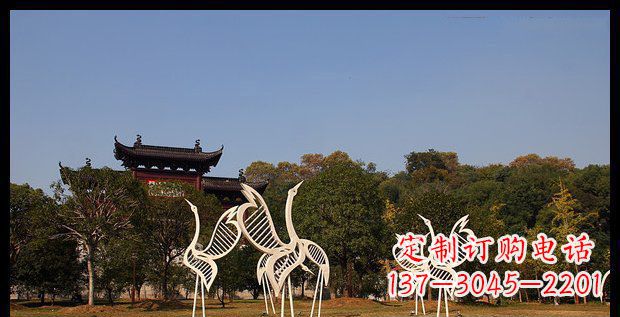 无锡中领雕塑的精美不锈钢仙鹤雕塑