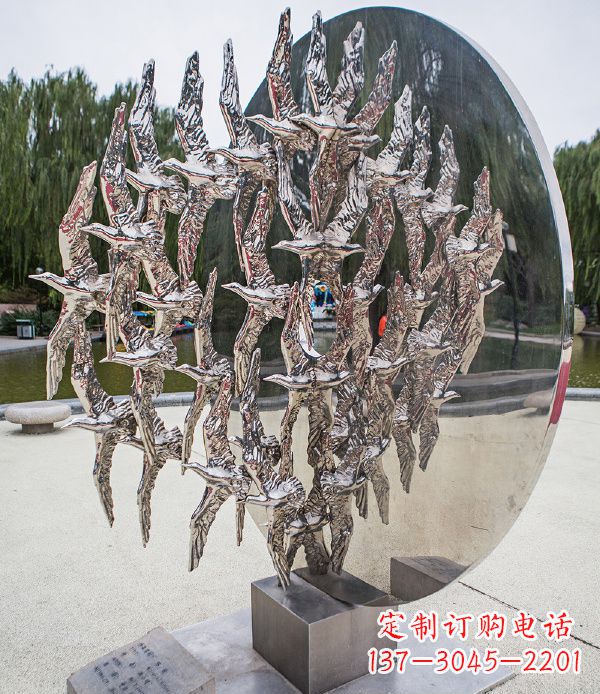 无锡欣赏鸽子轻盈的美丽——不锈钢动物鸽子雕塑