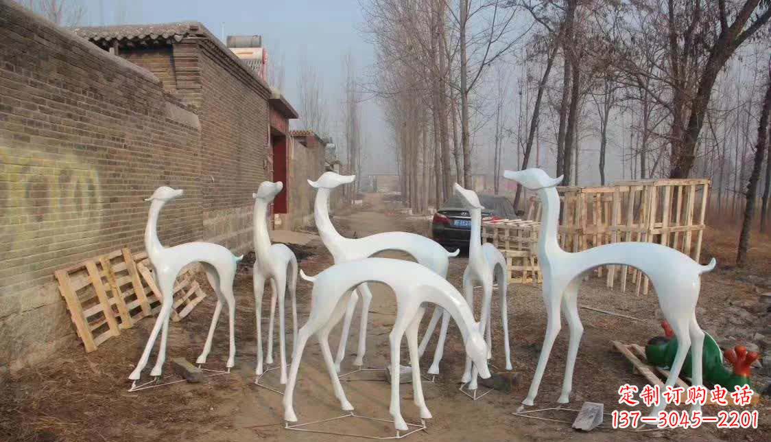 无锡英锐不锈钢鹿雕塑——让您的雕塑体验更加令人惊叹