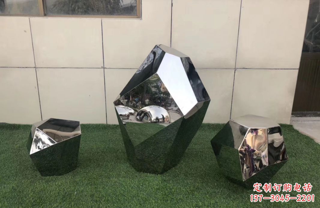 无锡高质感不锈钢鹅卵石雕塑