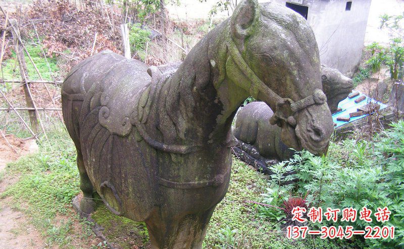 无锡公园抽象马动物铜雕
