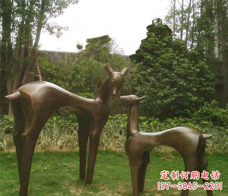 无锡公园抽象母子鹿动物铜雕