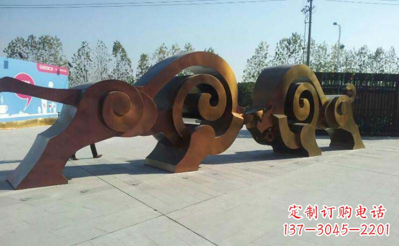 无锡公园抽象牛动物铜雕