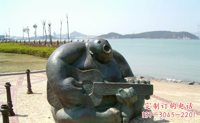 无锡音乐驻足,公园弹吉他铜雕