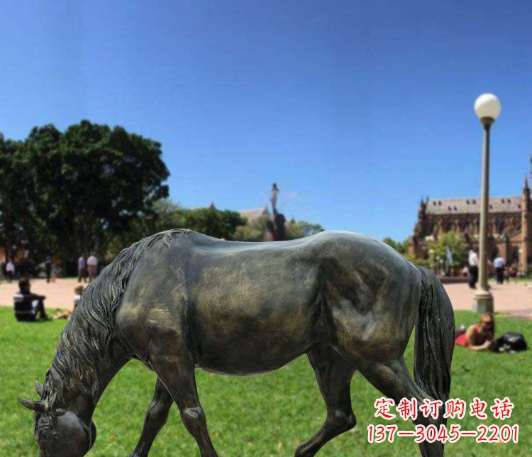 无锡公园低头马玻璃钢仿铜动物雕塑