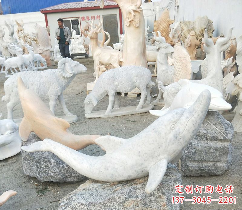 无锡公园动物海豚石雕