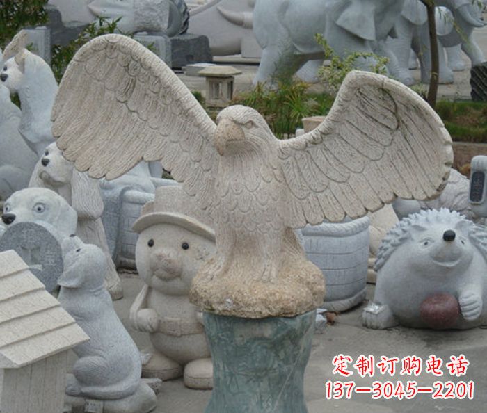 无锡令人叹为观止的老鹰石雕