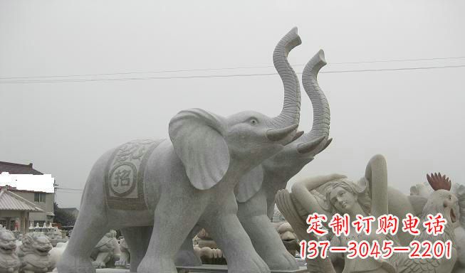无锡公园动物长鼻大象石雕
