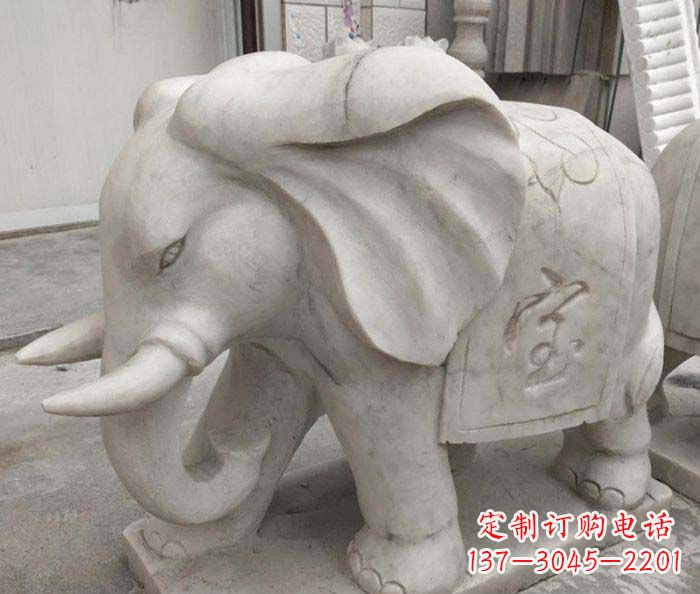 无锡中领雕塑象征招财的精致大象石雕