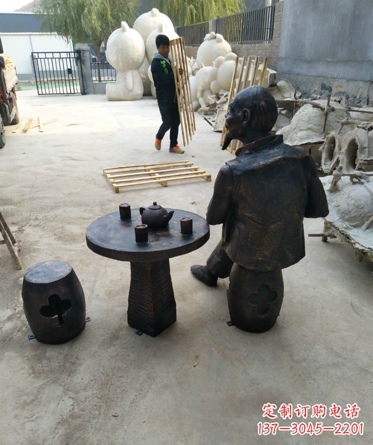 无锡精美的老人铜雕
