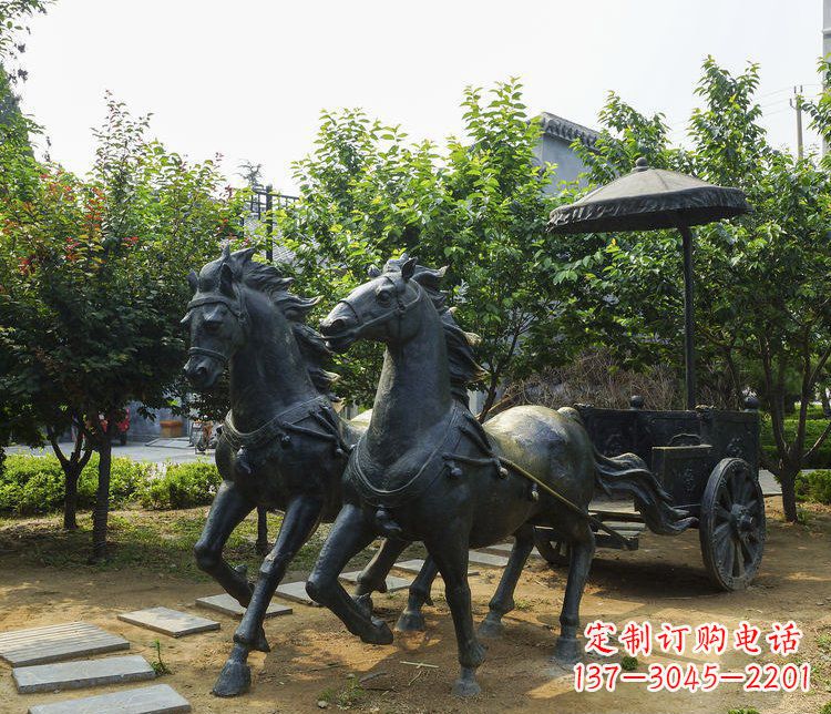 无锡风格弥漫的古典马车铜雕