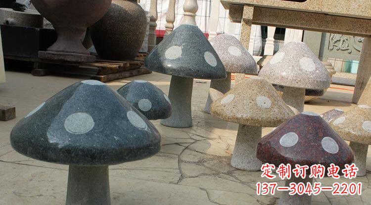 无锡别具特色的蘑菇石雕
