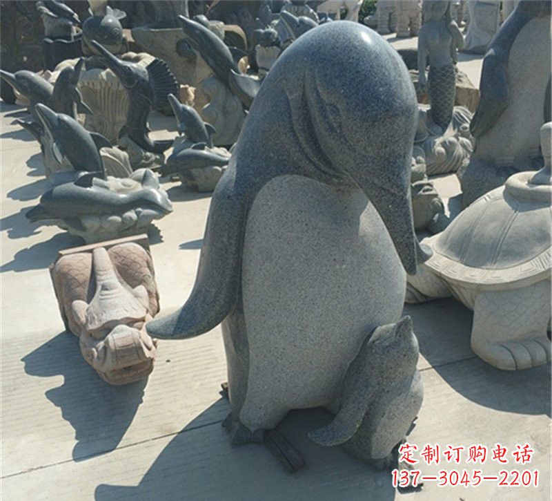 无锡爱永恒之石雕——公园母子企鹅石雕