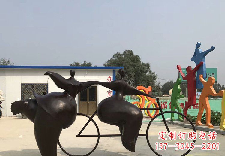 无锡青春无悔,精致自行车雕塑