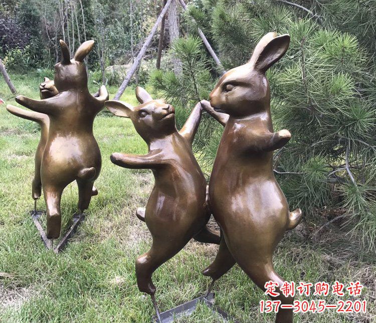 无锡铜雕奔跑兔子动物雕塑