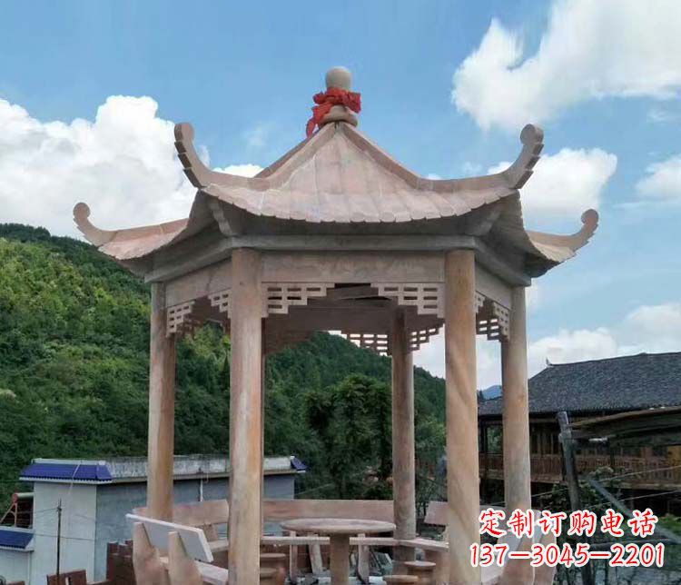 无锡一流的公园晚霞红六角石雕凉亭