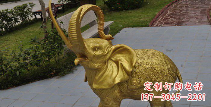 无锡呈现自然之美的小象铜雕