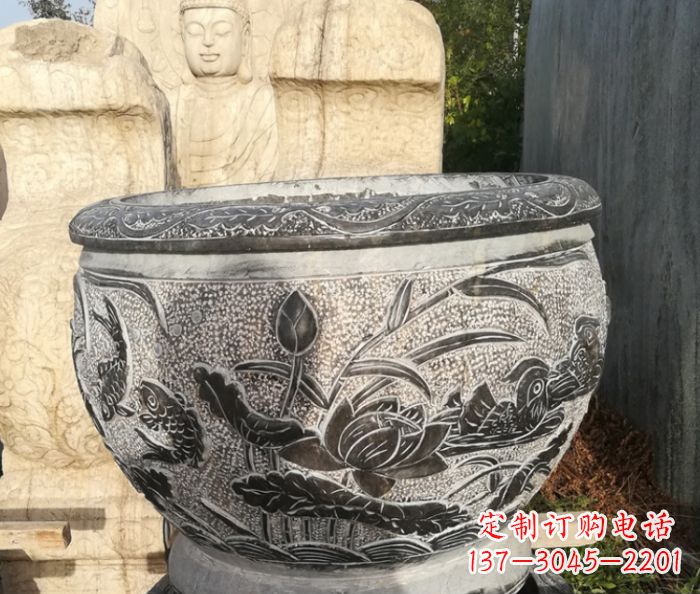 无锡公园鸳鸯荷花浮雕石水缸