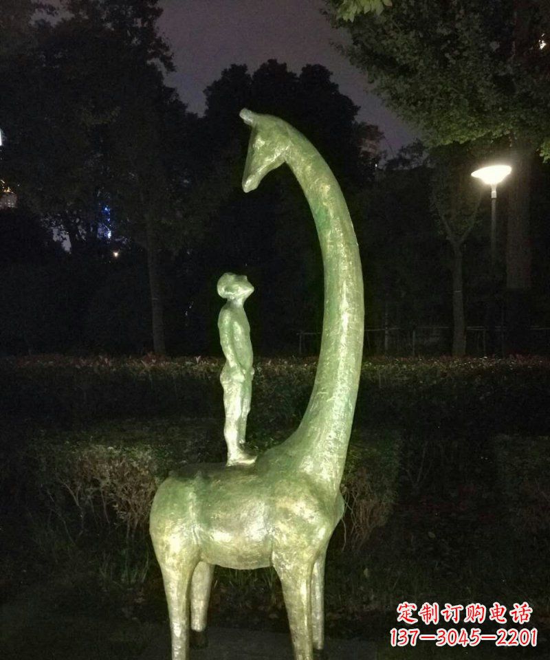 无锡壮观绝伦的长颈鹿雕塑
