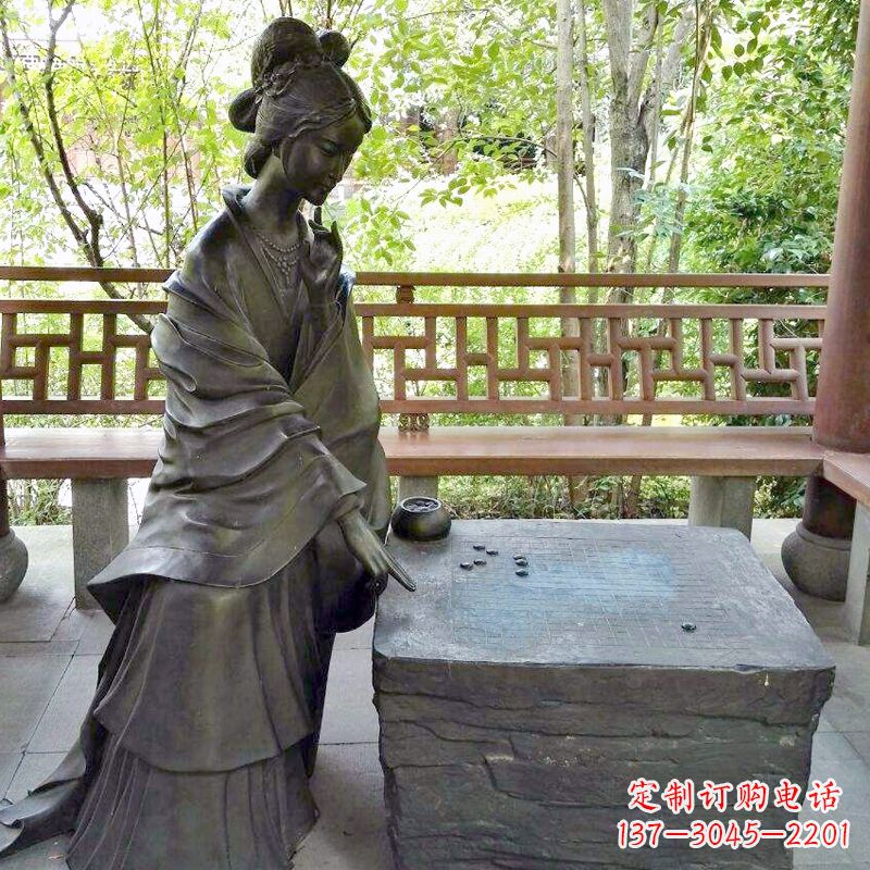 无锡艺术精灵西施下棋情景雕塑