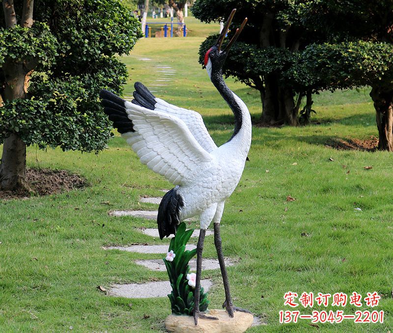 无锡古典仙鹤雕塑,融入神秘风语