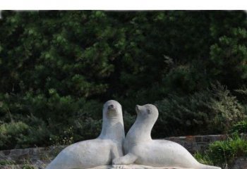 无锡令人惊叹的海豹石雕塑