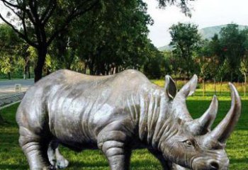 无锡新题目犀牛玻璃钢雕塑——给公园增添独特美感