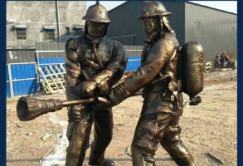无锡以消防员为原型的铜雕塑