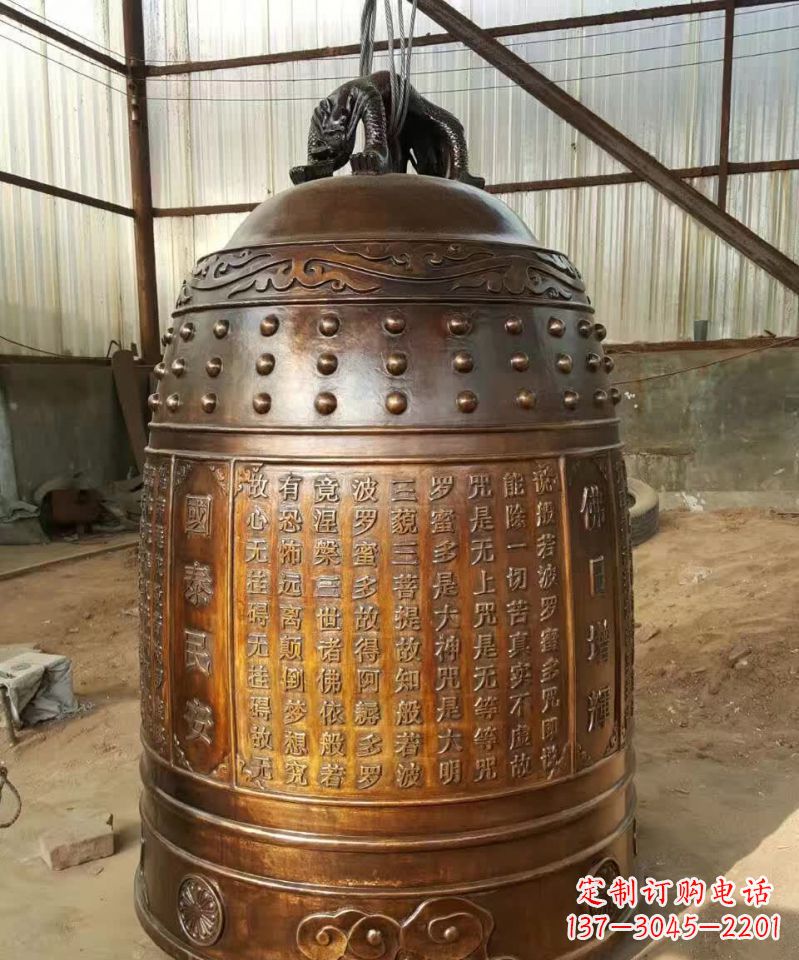 无锡古代铜钟雕塑