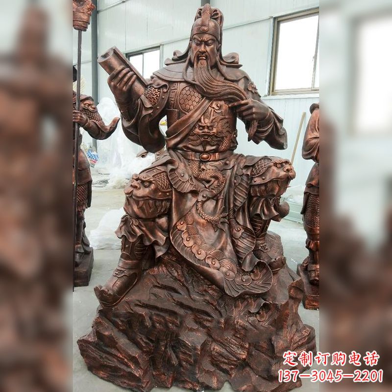 无锡文化历史写照:关羽夜读春秋雕塑